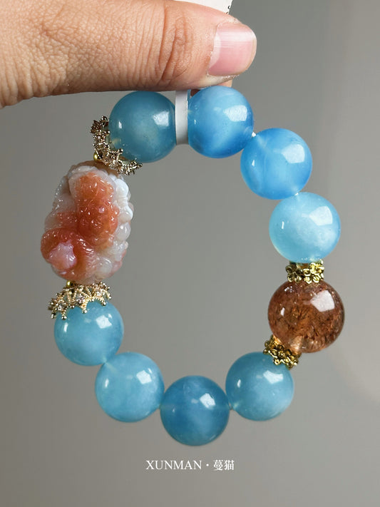 繞靈映華款｜靈性綻放，穩定如初

Aquamarine × Alxa Agate Carving｜18mm Energy Bracelet